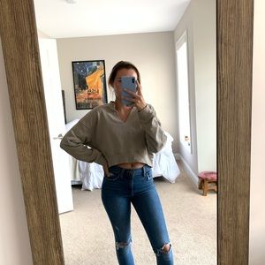 Cropped crew neck sweatshirt